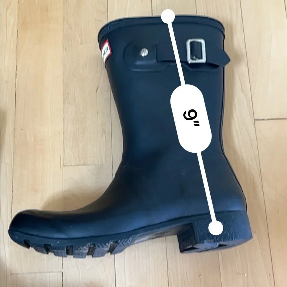 Hunter Women's Original Tour Short Rain Boots in Black 6